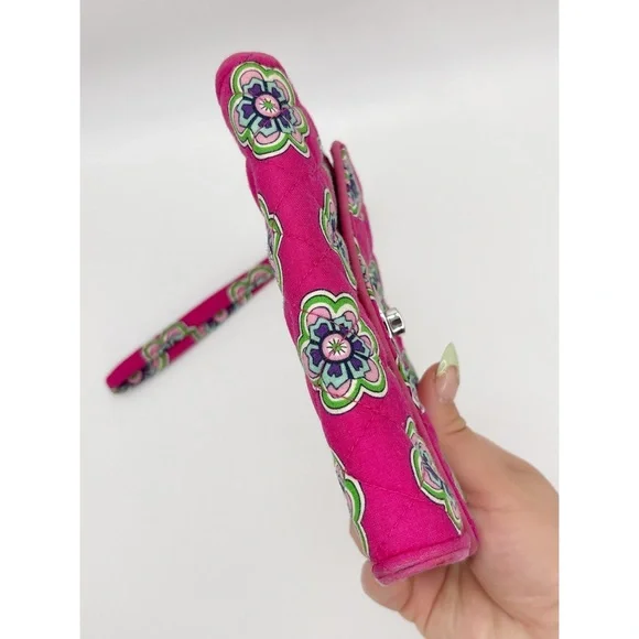 Vera‎ Bradley Pink Swirls Quilted Cotton Wallet - Picture 5 of 7